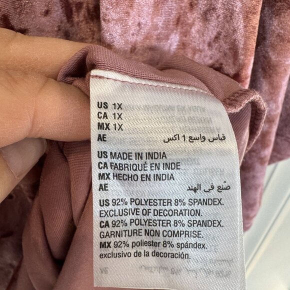 JM Collection Pink Crushed Velvet V-Neck 3/4 Length Sleeves Embroidery Top EUC - Picture 7 of 8